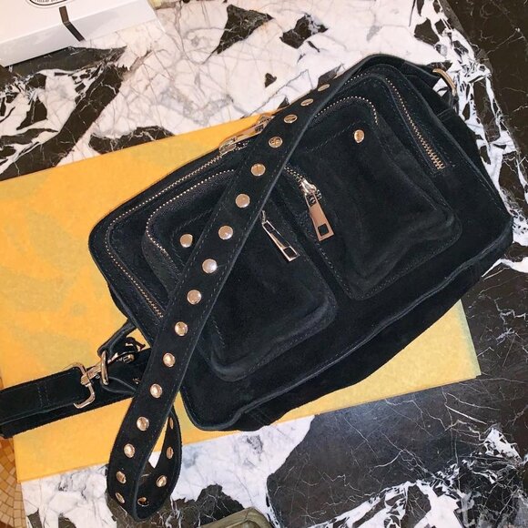 Núnoo | Ellie Black Suede Crossbody Bag - Picture 6 of 12